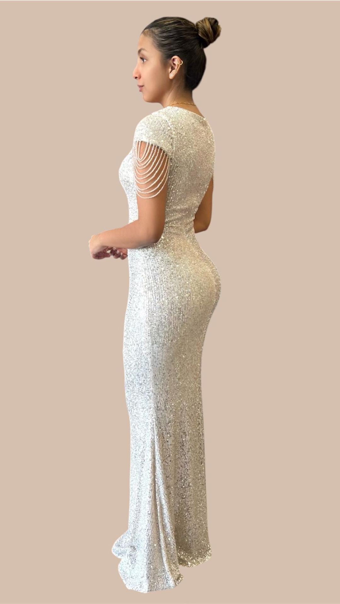 16221